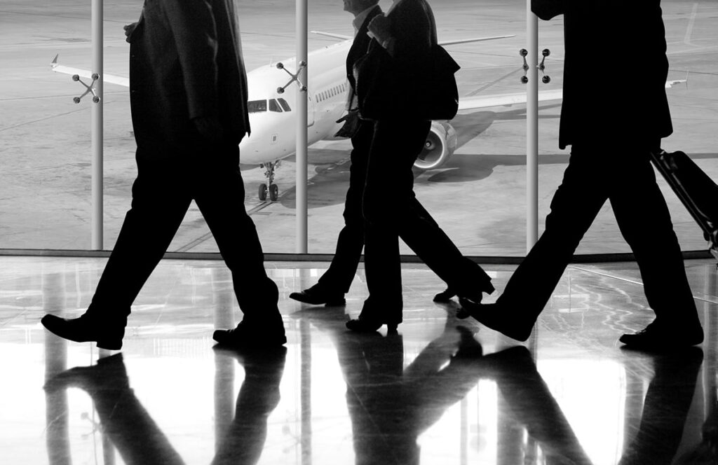 Launching-Your-International-Business-Tips-from-the-Pros-01