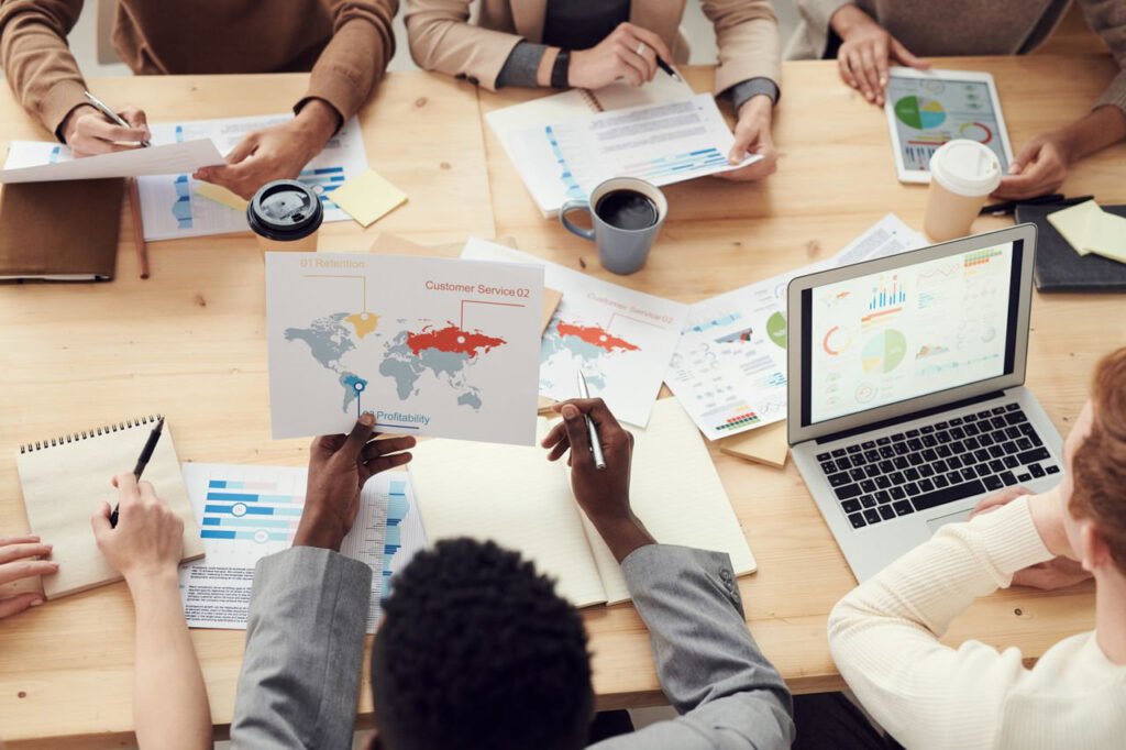 How Specialized Businesses Can Stand Out in Competitive Digital Markets-01